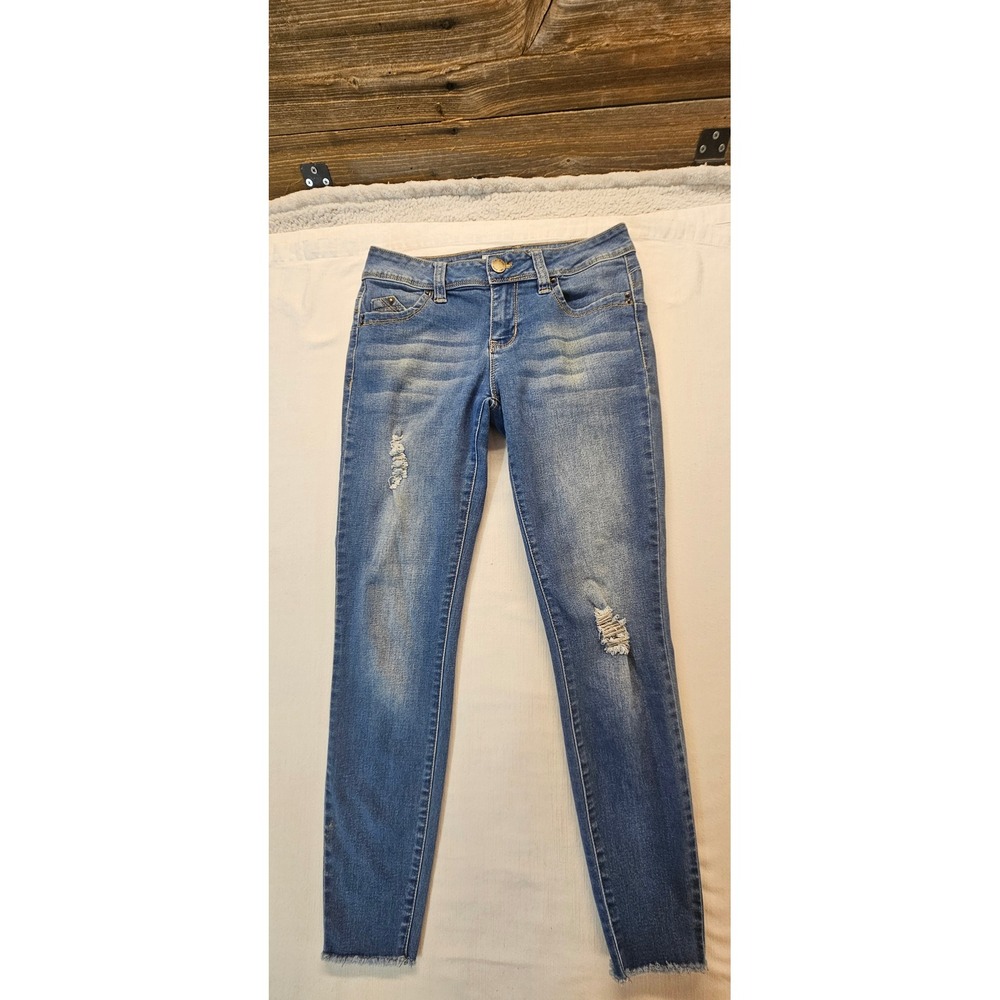 YMI WannaBettaBut? Distressed Skinny Jeans Medium Wash Raw Hem Size 5